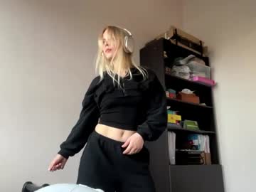 Alenavanloan June 19, 2026 Chaturbate stream image