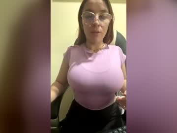 Fernandadiaz05 June 19, 2026 Chaturbate stream image