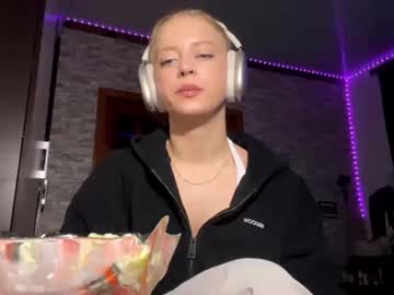 Alenavanloan June 20, 2026 Chaturbate stream image