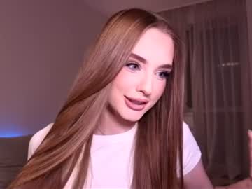 Petitegonwiild June 21, 2026 Chaturbate stream image