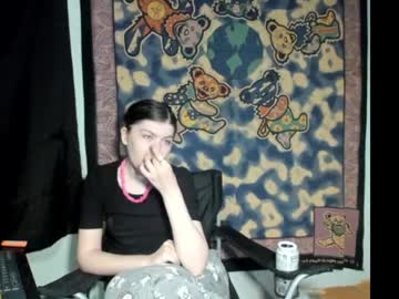 Roxihazeleyes June 24, 2026 Chaturbate stream image