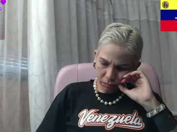 Moon_Cat85 June 26, 2026 Chaturbate stream image