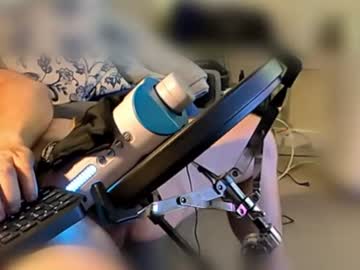 Grislibear July 01, 2026 Chaturbate stream image