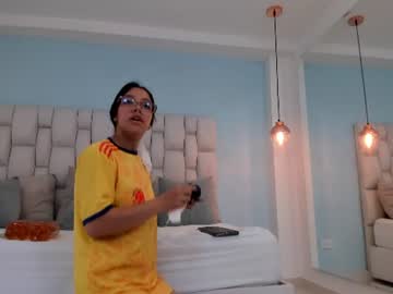 Vayra_Moon July 03, 2026 Chaturbate stream image