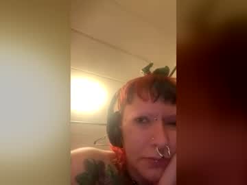 Ezzie402 July 05, 2026 Chaturbate stream image