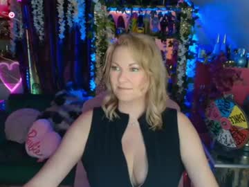 Solesticia July 08, 2026 Chaturbate stream image