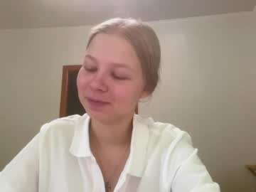 Carolynesturino July 08, 2026 Chaturbate stream image
