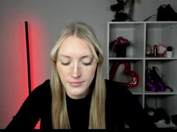 Evelynblond July 08, 2026 Chaturbate stream image