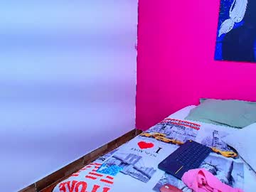 Black_And_Whithexx July 08, 2026 Chaturbate stream image