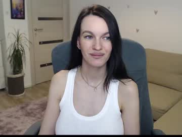 Lilliyves July 08, 2026 Chaturbate stream image