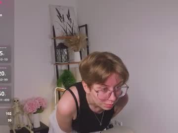 Hangladue July 15, 2026 Chaturbate stream image