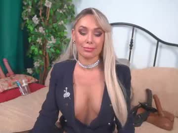 Isadoradunkan July 15, 2026 Chaturbate stream image