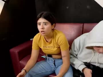 Emilyblosom_Y_Miarose July 15, 2026 Chaturbate stream image