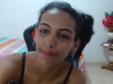 Laura_Hon11 July 18, 2026 Chaturbate stream image