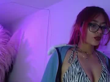 sara_red_xxx photo 1